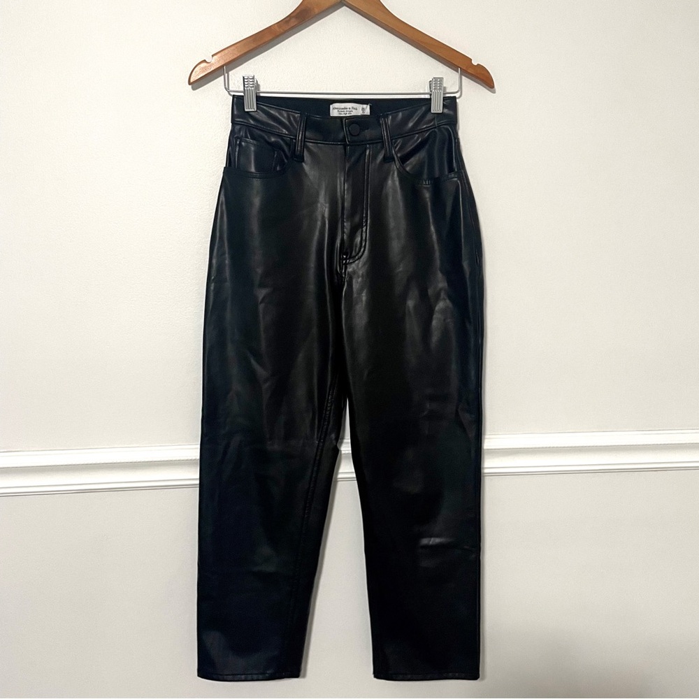 Abercrombie • ankle straight ultra high rise vegan faux leather pants sz 26 / 2S - Picture 5 of 7